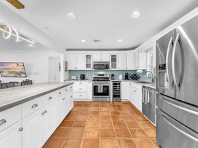 421 SW 18th St, Pompano Beach FL 33060