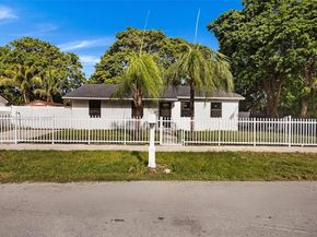 324 SW 16th Ter, Homestead FL 33030
