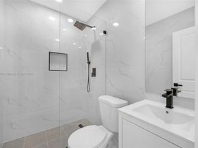 324 SW 16th Ter, Homestead FL 33030