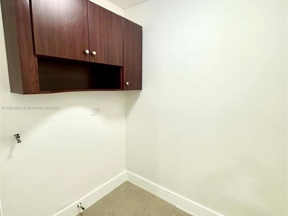 3947 NW 207th St Rd, Miami Gardens FL 33055