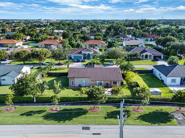 13261 SW 216th Ter, Miami FL 33170