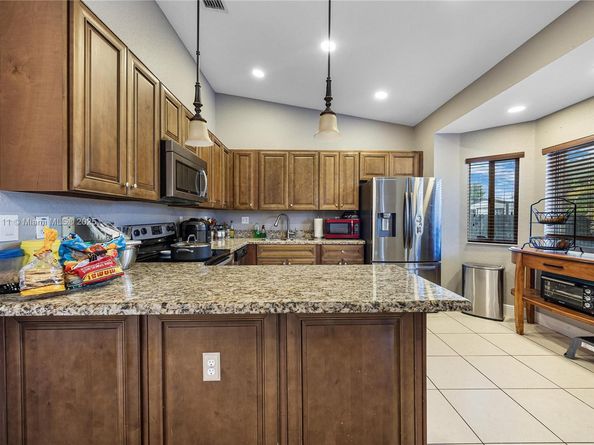 13261 SW 216th Ter, Miami FL 33170