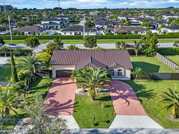 13261 SW 216th Ter, Miami FL 33170