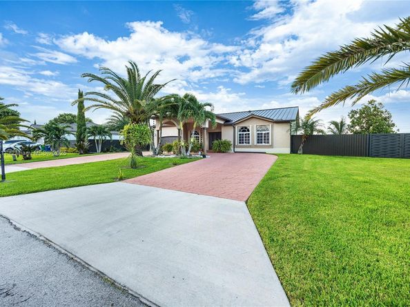 13261 SW 216th Ter, Miami FL 33170