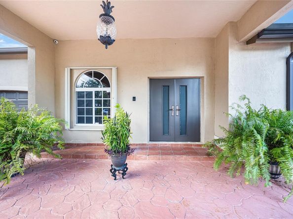 13261 SW 216th Ter, Miami FL 33170