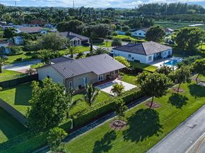 13261 SW 216th Ter, Miami FL 33170