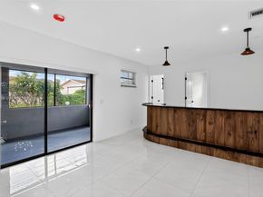 5526 Plunkett St, Hollywood FL 33021
