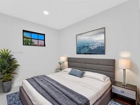 5526 Plunkett St, Hollywood FL 33021