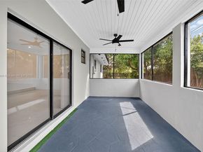 5526 Plunkett St, Hollywood FL 33021