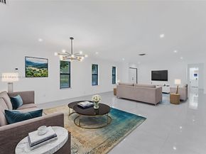 5526 Plunkett St, Hollywood FL 33021