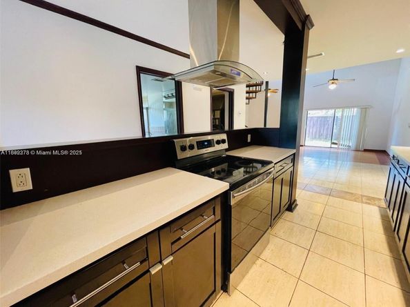 3911 Farragut St 3911, Hollywood FL 33021