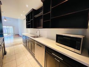 3911 Farragut St 3911, Hollywood FL 33021