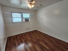 3245 SW 88th Ct, Miami FL 33165