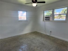 3245 SW 88th Ct, Miami FL 33165