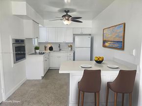 3245 SW 88th Ct, Miami FL 33165