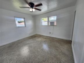 3245 SW 88th Ct, Miami FL 33165