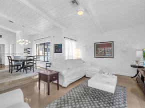 211 SW 87th Ter, Plantation FL 33324