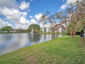 211 SW 87th Ter, Plantation FL 33324