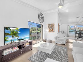 211 SW 87th Ter, Plantation FL 33324