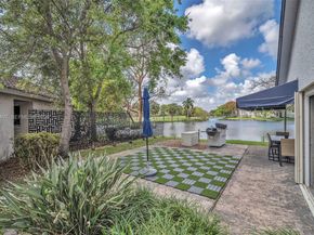 211 SW 87th Ter, Plantation FL 33324