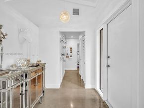 211 SW 87th Ter, Plantation FL 33324