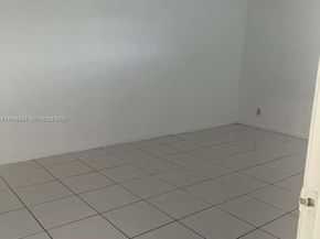 4550 NW 9th St 114E, Miami FL 33126