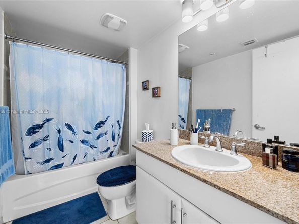 1861 NW S River Dr PH01, Miami FL 33125