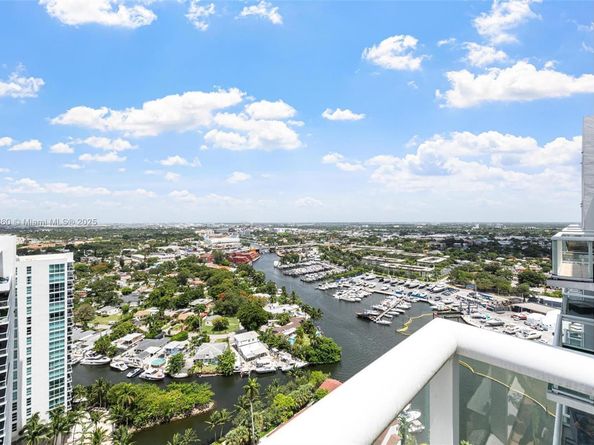 1861 NW S River Dr PH01, Miami FL 33125