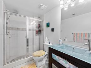 1861 NW S River Dr PH01, Miami FL 33125