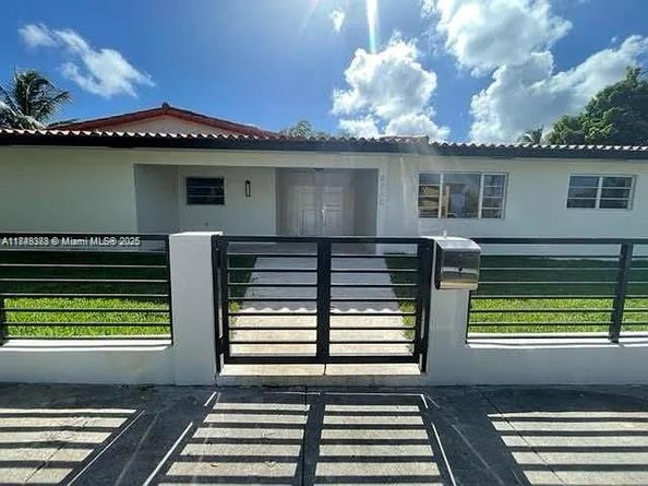 2710 SW 31st Ave, Miami FL 33133