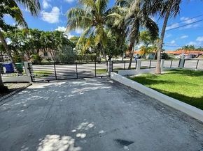 2710 SW 31st Ave, Miami FL 33133