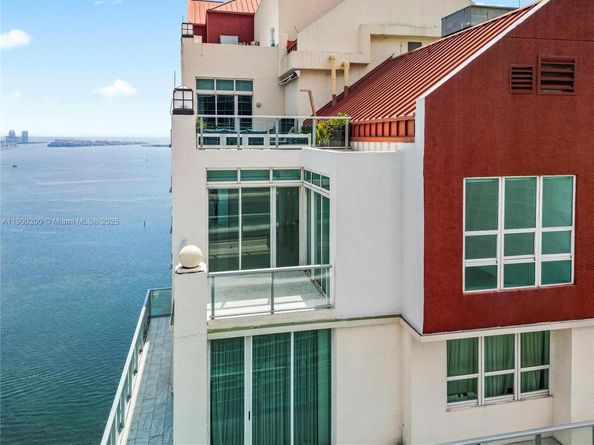 1155 Brickell Bay Dr PH202, Miami FL 33131