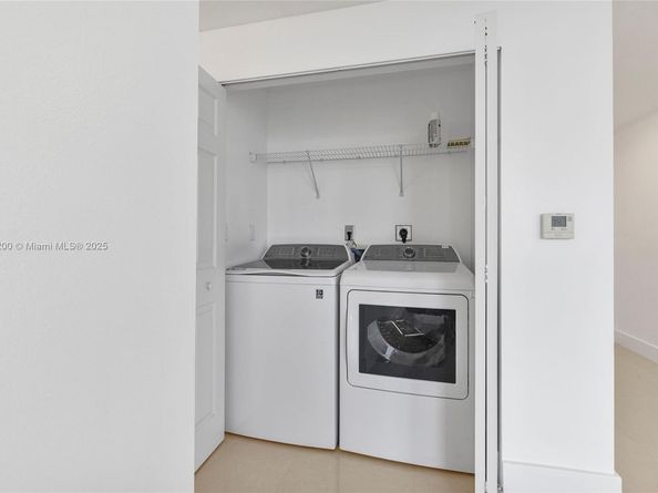 1155 Brickell Bay Dr PH202, Miami FL 33131