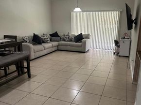 13050 SW 88th Ter N 106, Miami FL 33186