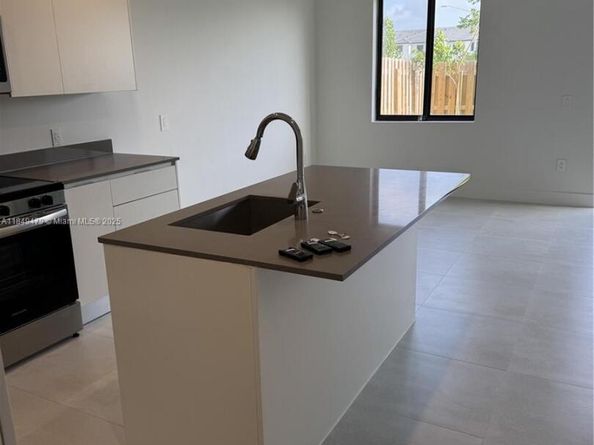 18963 SW 345th Ter 18963, Homestead FL 33034