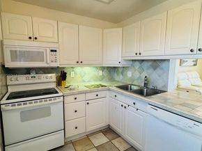 1000 NE 14th Ave 508, Hallandale Beach FL 33009