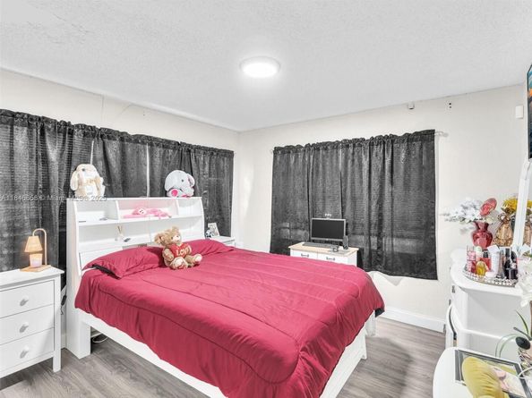 1930 NW 12th Ave, Fort Lauderdale FL 33311