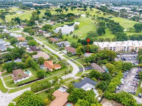 15831 Palmetto Club Dr, Miami FL 33157