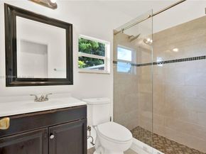 15831 Palmetto Club Dr, Miami FL 33157
