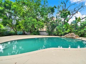 15831 Palmetto Club Dr, Miami FL 33157