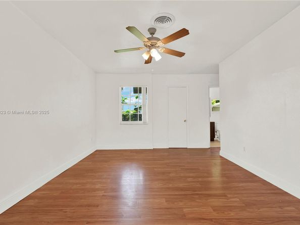 15831 Palmetto Club Dr, Miami FL 33157