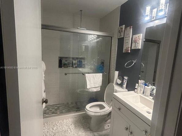 1025 Green Pine Blvd B, West Palm Beach FL 33409