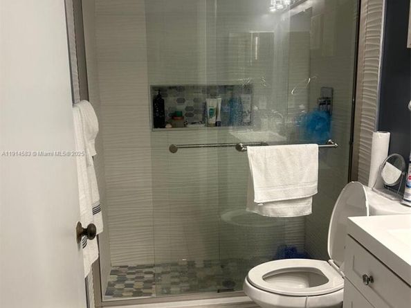 1025 Green Pine Blvd B, West Palm Beach FL 33409