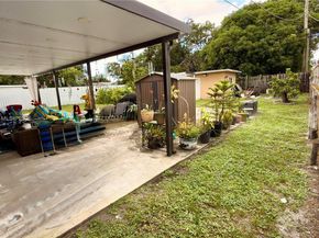 1041 E 19th St, Hialeah FL 33013