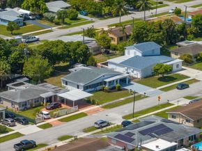 3820 NW 5th St, Lauderhill FL 33311