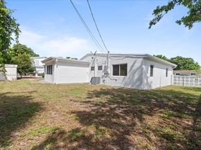 3820 NW 5th St, Lauderhill FL 33311