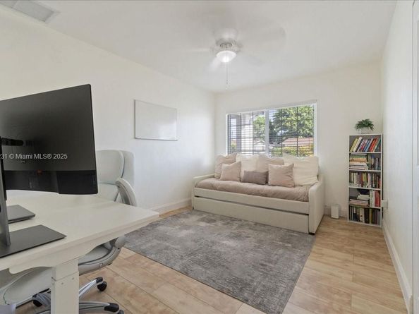 3820 NW 5th St, Lauderhill FL 33311