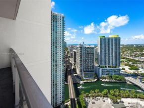 90 SW 3rd St 4009, Miami FL 33130