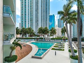 90 SW 3rd St 4009, Miami FL 33130