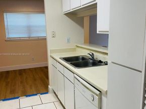 4085 NW 87th Ave 4085, Sunrise FL 33351
